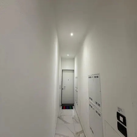 Adriano Space