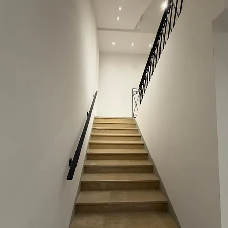 Adriano Space Appartement *